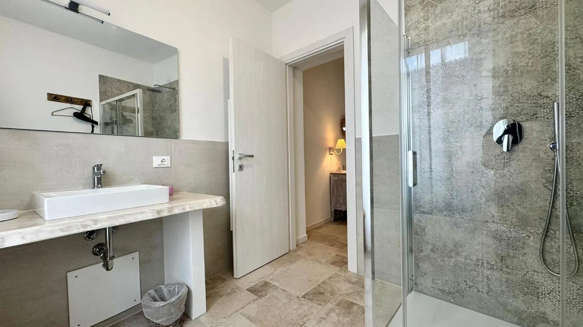 B&B La Loggia Lonato del Garda 0*,  Italia
